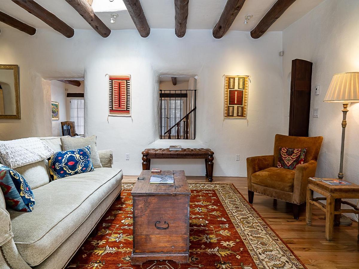 Historic Garden Retreat, 4 Bedrooms, Sleeps 8, Walk to Plaza, Fireplaces Santa Fe Exterior foto