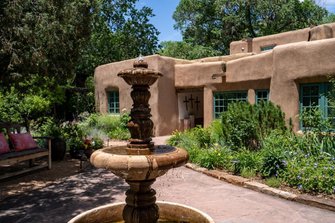 Historic Garden Retreat, 4 Bedrooms, Sleeps 8, Walk to Plaza, Fireplaces Santa Fe Exterior foto