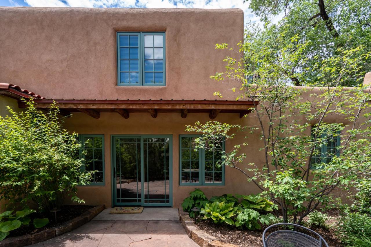 Historic Garden Retreat, 4 Bedrooms, Sleeps 8, Walk to Plaza, Fireplaces Santa Fe Exterior foto